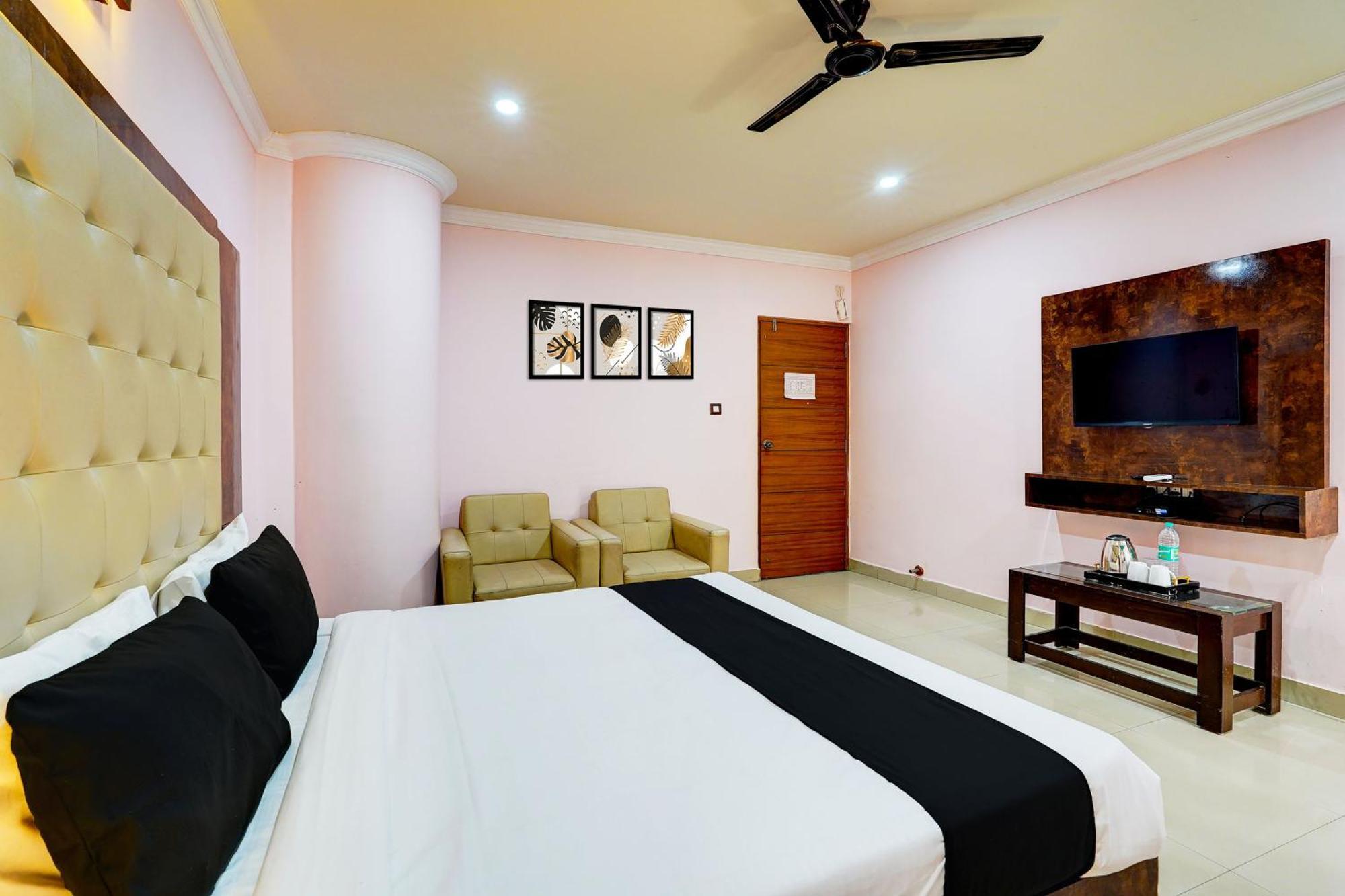 Super Townhouse Mg Road Near Commercial Street Bengaluru Zewnętrze zdjęcie