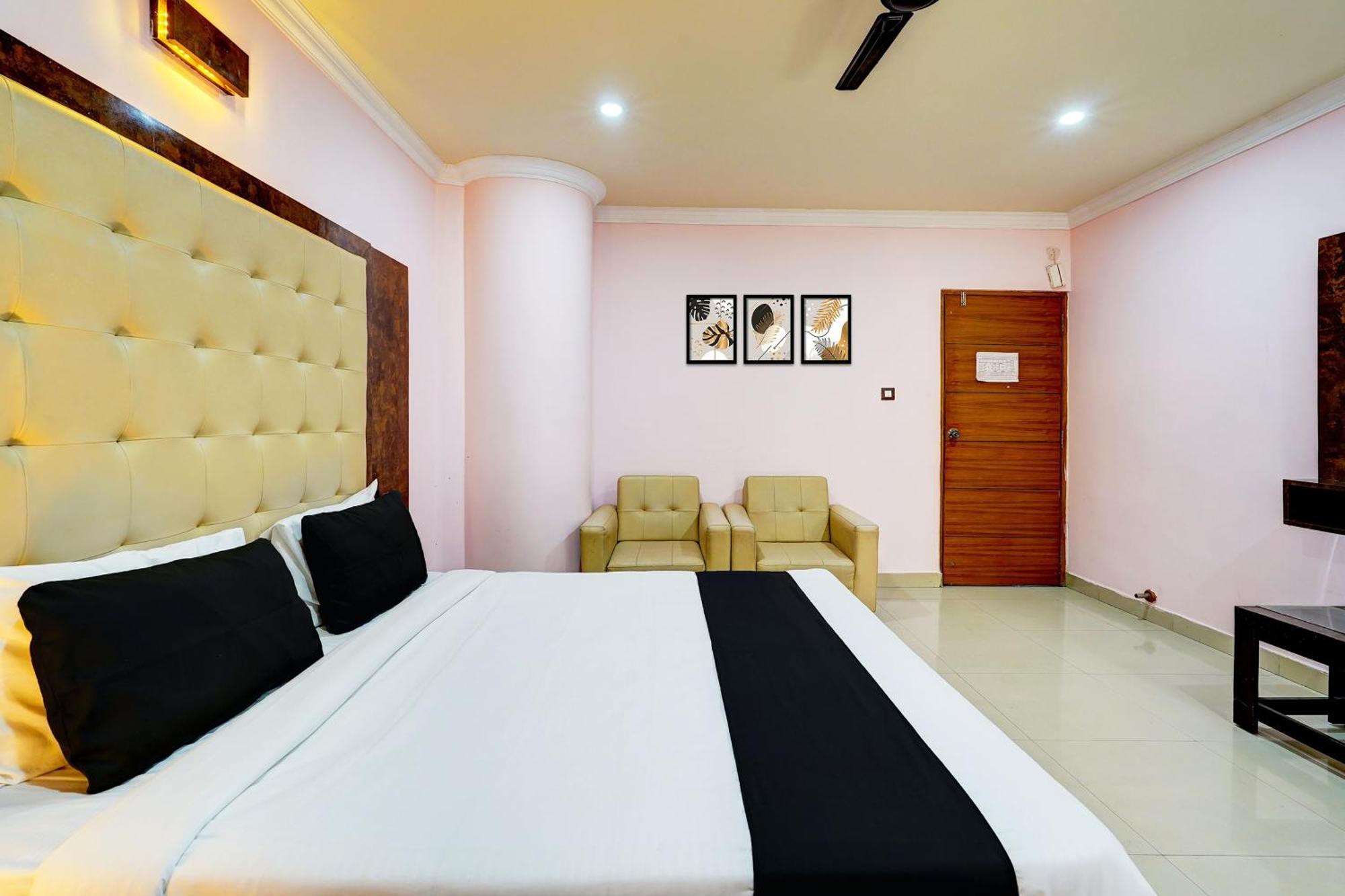 Super Townhouse Mg Road Near Commercial Street Bengaluru Zewnętrze zdjęcie